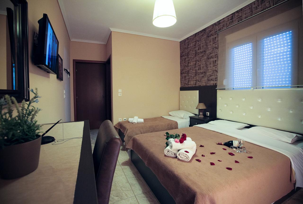 Hotel Epavli Nea Kallikrateia Esterno foto