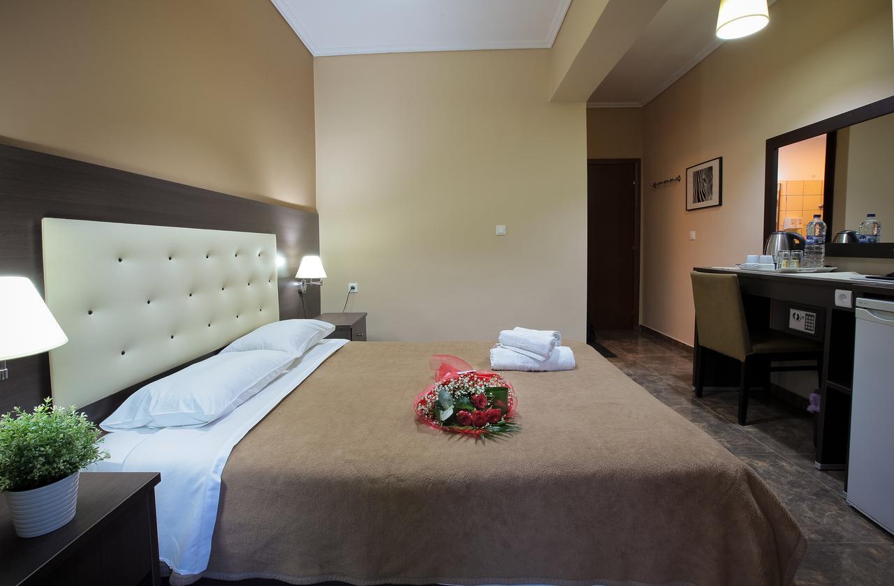 Hotel Epavli Nea Kallikrateia Esterno foto