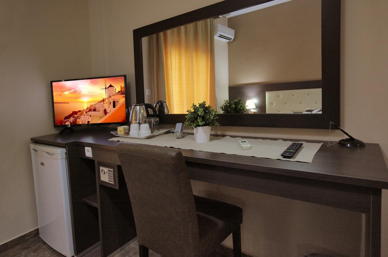 Hotel Epavli Nea Kallikrateia Esterno foto